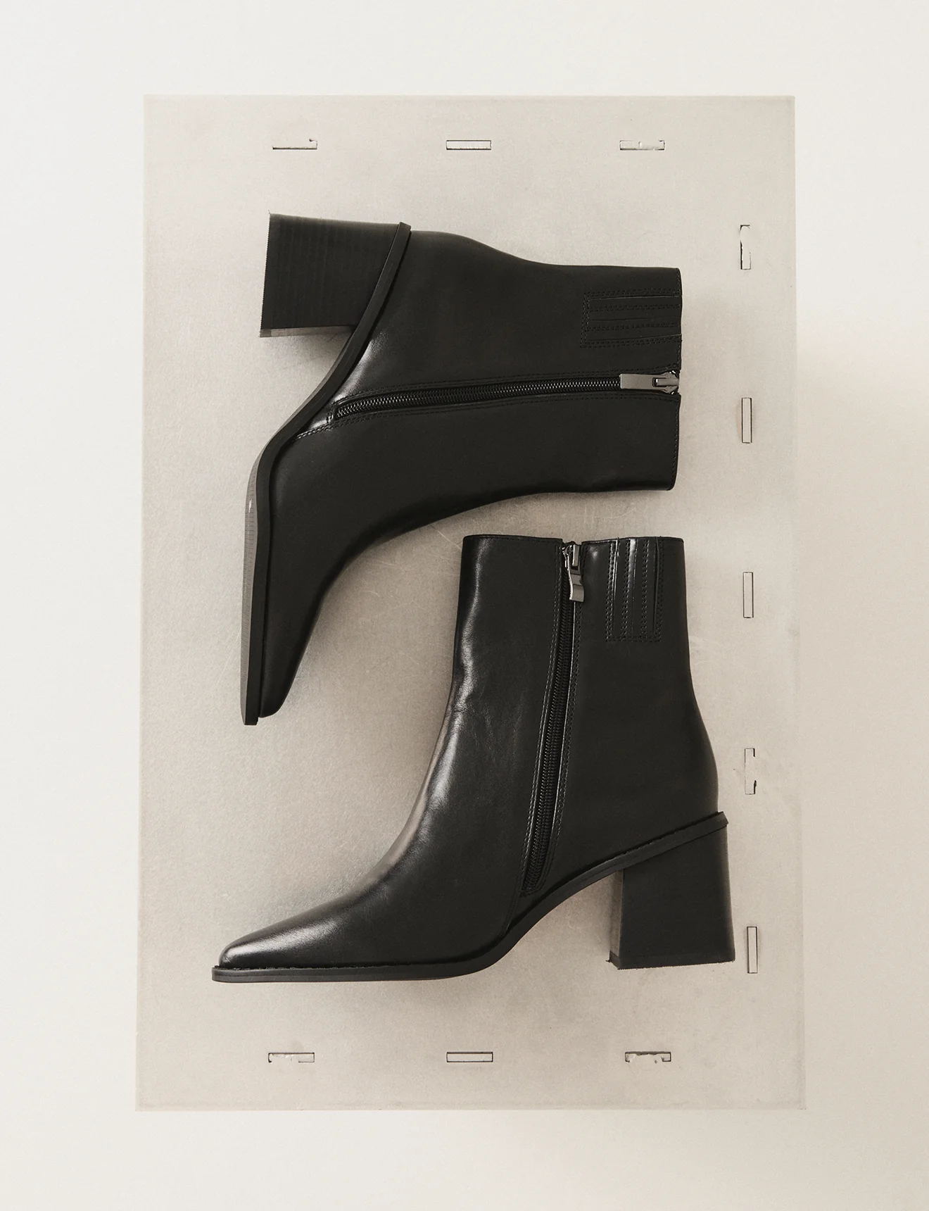 Douglas Ankle Boots - Black Vintage Leather - Image 6