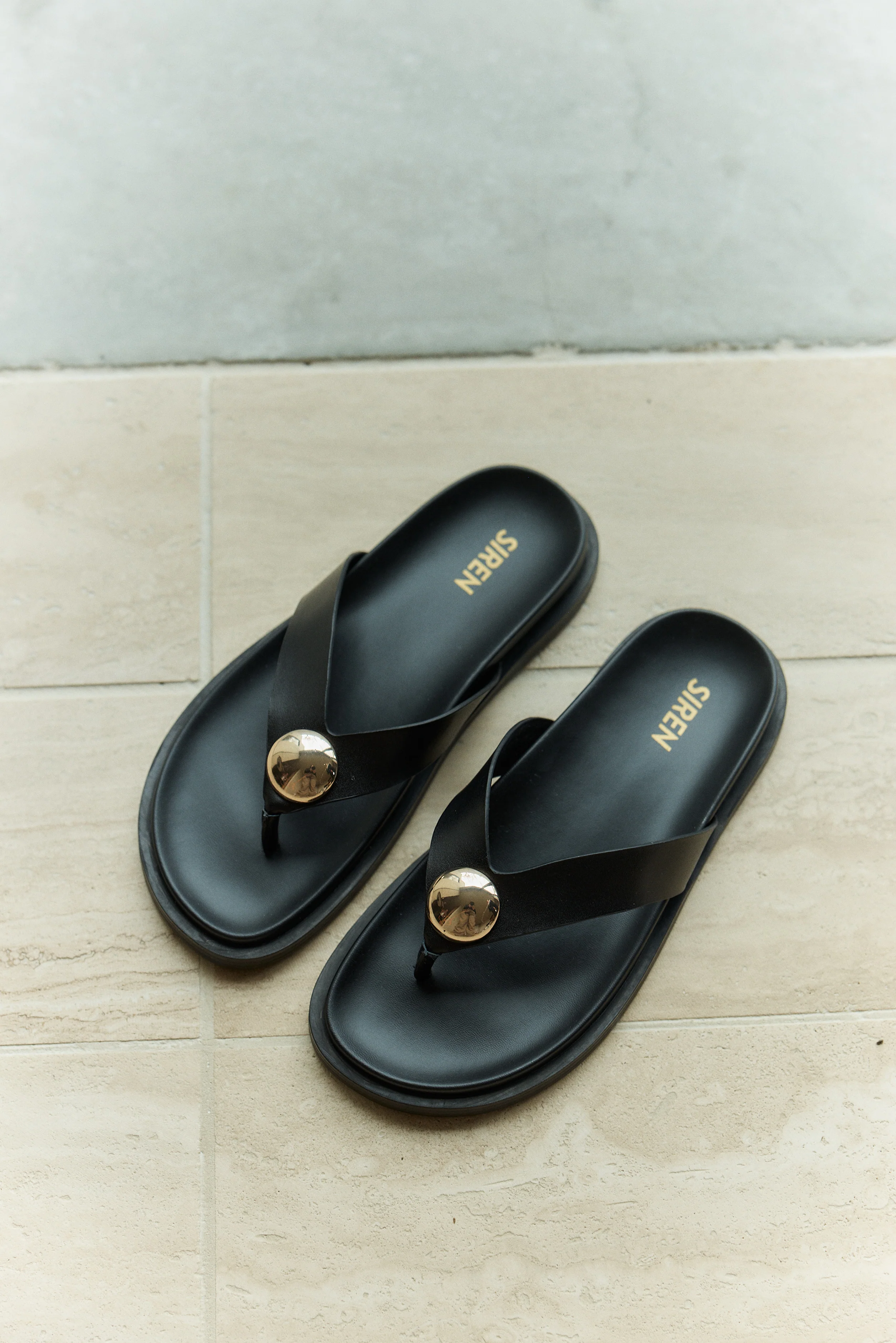 Lana Footbed Sandals - Black Leather - Image 7