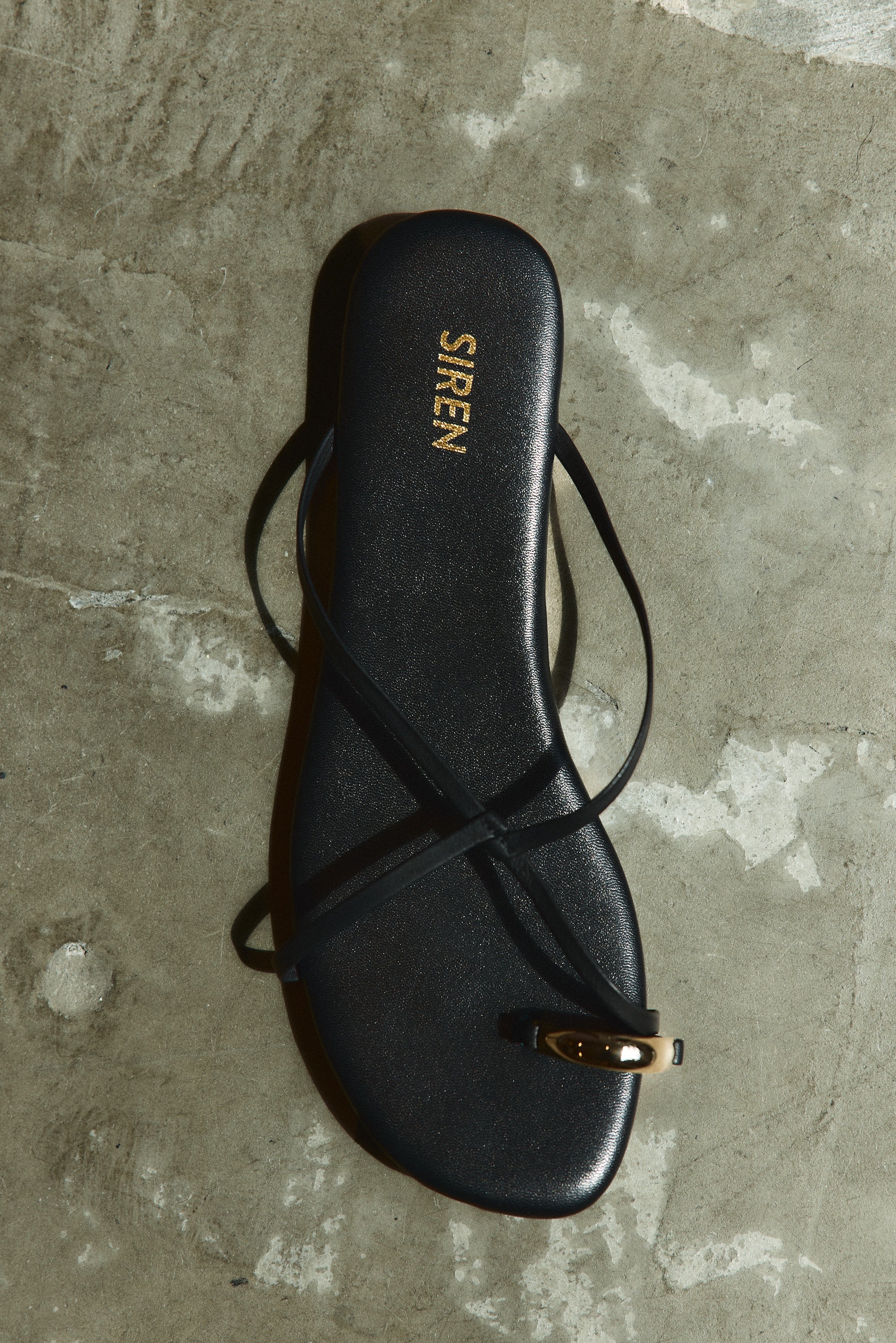 Mikki Flat Strappy Sandals - Black Leather - Image 6